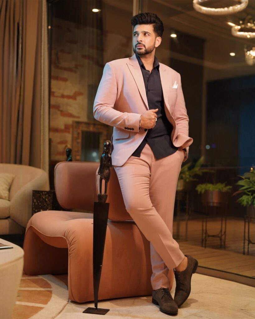 Karan Kundrra Height Age Girlfriend Wife Family Biography