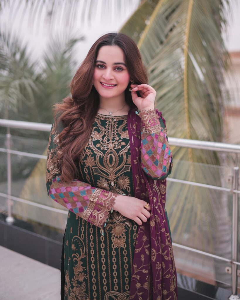 Aiman Khan Age Boyfriend Husband Family Biography